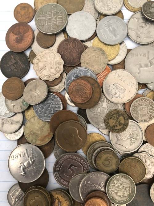 A Lot of 250 International Coins