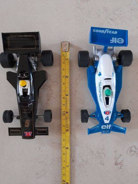 Scalextric cars: Tyrell and Lotus