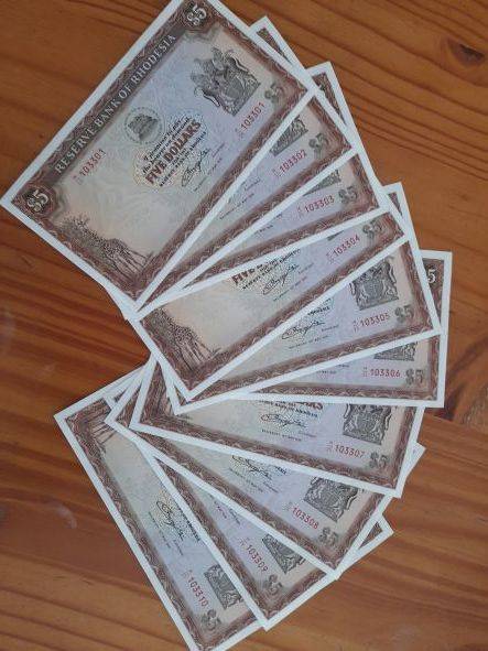 Rhodesia $5 banknotes - 10 consecutive serial numbers in amazing condition - **Amazing and rare find