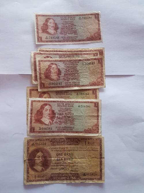 South African reserve bank R1 notes 3 G Rissik and 4 T.W de Jong