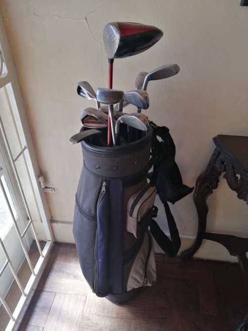 Gold club set and bag - Callaway Diablo edge