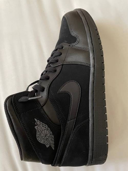 Air Jordan 1 Mid Black UK10