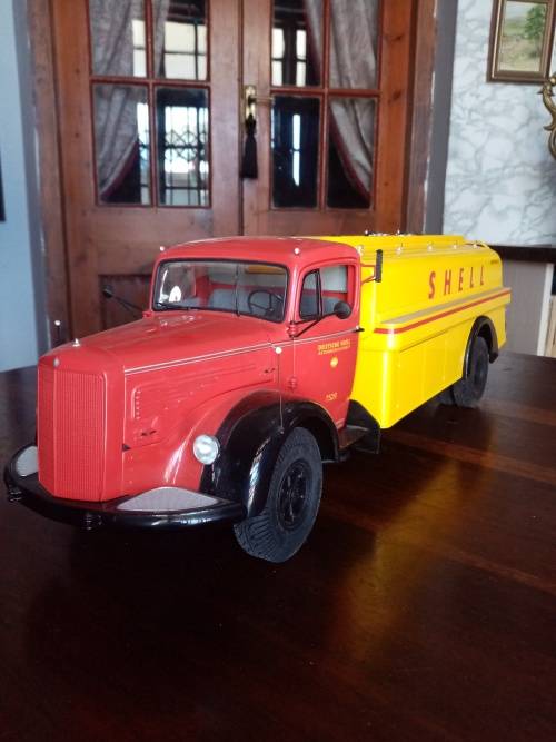 MERCEDES BENZ L6600 TANKER TRUCK