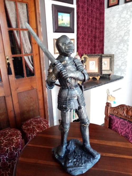 VERY LARGE KNIGHT FIGURINE
