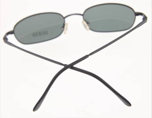 GUESS*** Branded Sunglasses - Matrix Look - R1 Start with NO Reserve