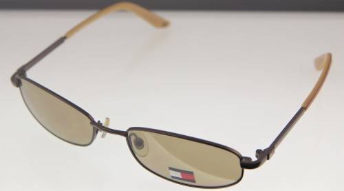 TOMMY HILFIGER Sunglasses - R1 Start with NO Reserve