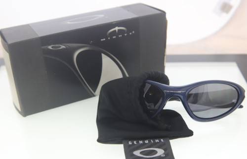 OAKLEY Sunglasses - Made in USA - R1 Start with NO Reserve