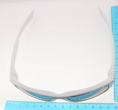 OAKLEY Sunglasses - Made in USA - SPECIAL OFFER - R1 Start with NO Reserve