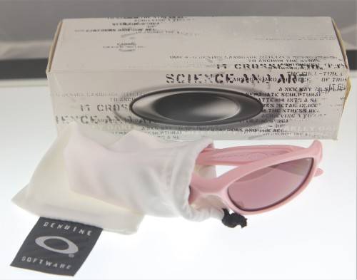 OAKLEY Sunglasses - Made in USA - SPECIAL - R1 Start with NO Reserve