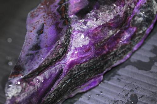 Large Sugilite