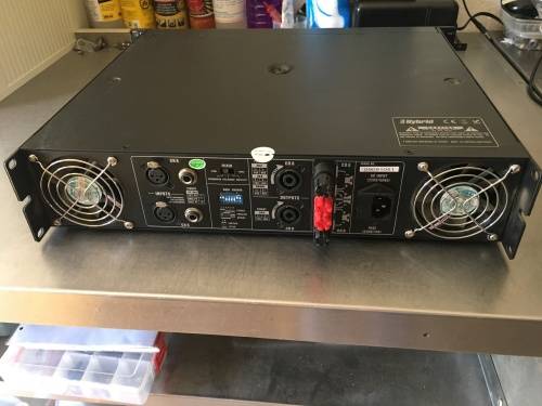 Hybrid Professional amplifier (B-1200)