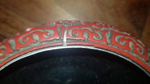 A PAIR OF CHINESE CARVED RED LACQUER POT