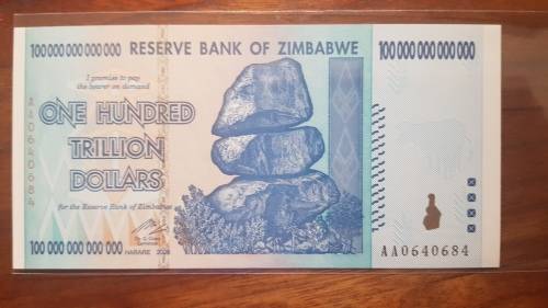 Zimbabwe 100 Trillion Dollar Banknotes serial number AA0640684 UNC  2008 issued