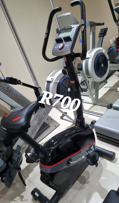 Omega 390 exercise bike