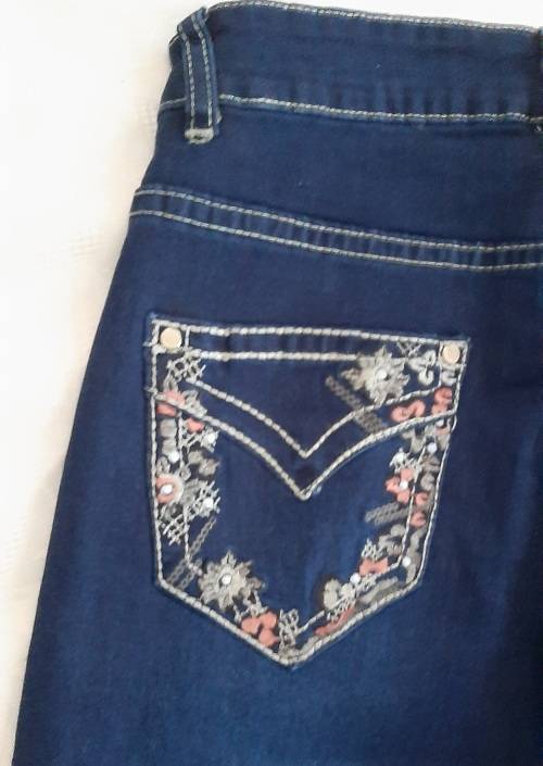 *NEW STOCK* Designer Skinny Jeans Embroided