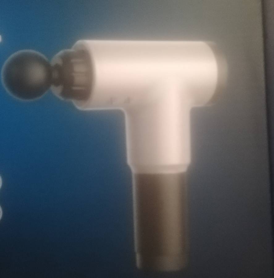 Portable Massage Gun With 6 frequency vibration levels, 4 different heads, Muscle Massage