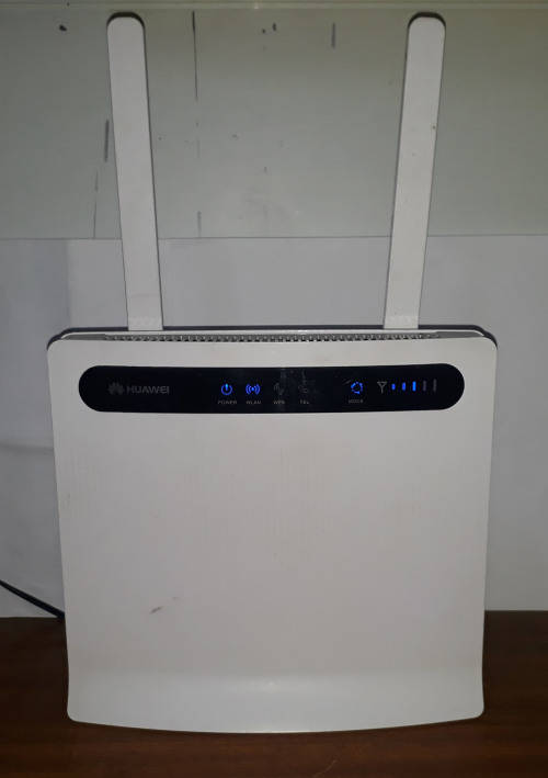 HUAWEI B593-601 4G LTE Router With Power Bank