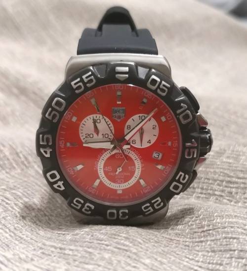 Wow !!! Pre Owned Gents Tag Chronograph Watch Replacement Rubber Strap - Very Stylish !!!