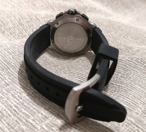 Wow !!! Pre Owned Gents Tag Chronograph Watch Replacement Rubber Strap - Very Stylish !!!