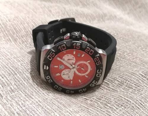 Wow !!! Pre Owned Gents Tag Chronograph Watch Replacement Rubber Strap - Very Stylish !!!