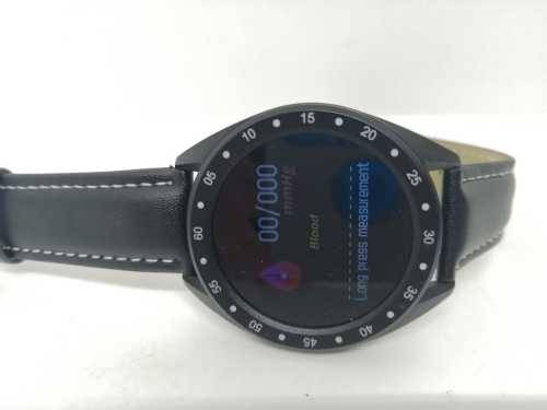 Wow!! Smart Watch ,Demo Display Stock, complete with box and Accessories