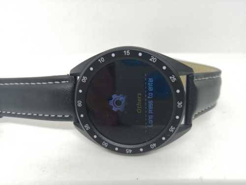 Wow!! Smart Watch ,Demo Display Stock, complete with box and Accessories