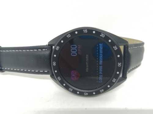 Wow!! Smart Watch ,Demo Display Stock, complete with box and Accessories