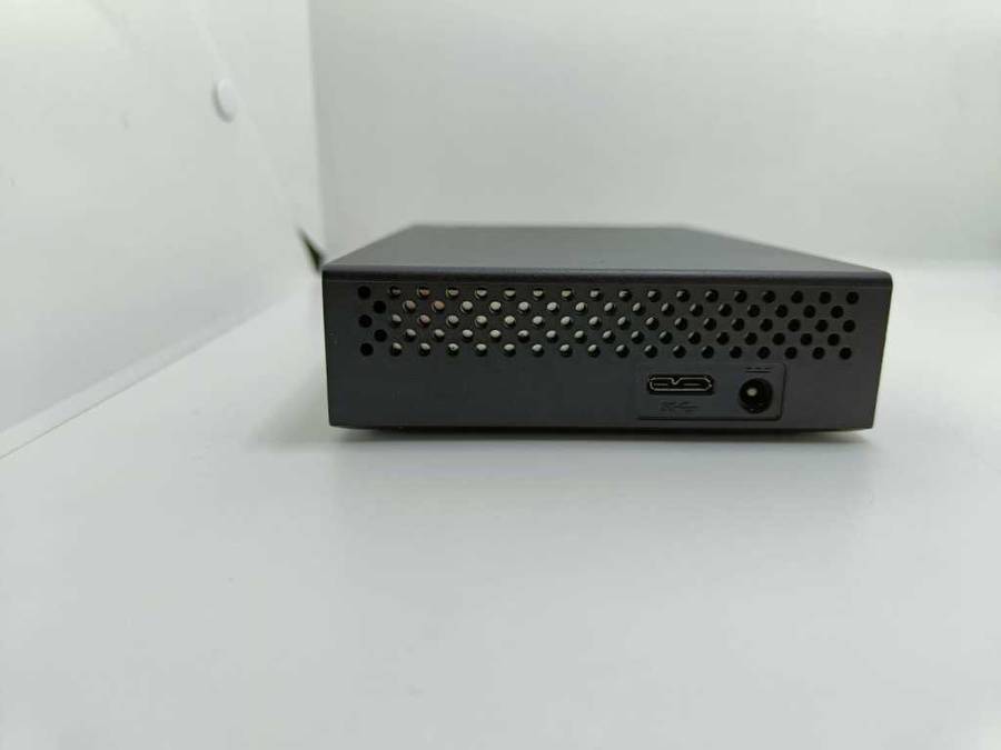 Wow!! Late Entry, 2 Terrabite 3.5`Samsung External Hard drive Storage with Power Cable as per pics