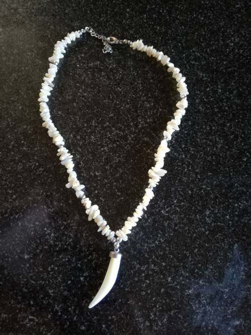 R1 Start - Vintage Handmade shell Surfer style Chain plus pendant, very unique