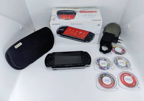 Sony PSP with 5 X Games ,Model-3004, incl. all Accessories included sold as Bundle