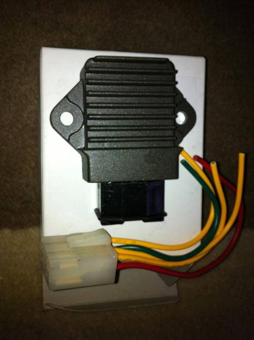 Honda Regulator Rectifier *NEW* including plug