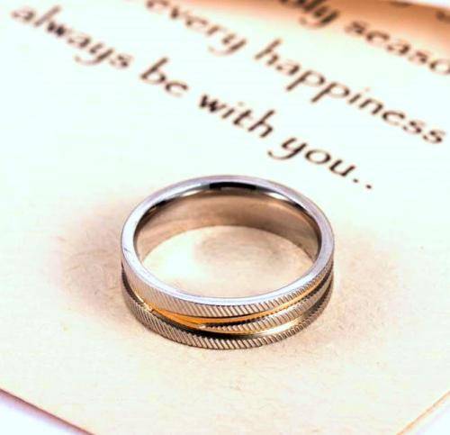 316L Stainless Steel Comfort 6mm Gold Stripe Wedding Band. Ring Size 6.5 / N / 17mm