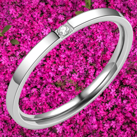 TITANIUM RING WHITE CZ 2MM WEDDING BAND. SIZE 7 / N-O