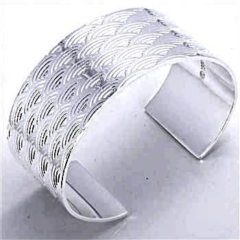 ASHA CRAFT - 925 Silver Scalloped Detail Bangle - 30mm wide