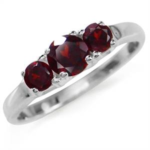 0.61ct Genuine Garnet 3-stone 925 SOLID Sterling Silver Ring. Size 9 / S