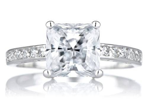 Beautiful Princess Cut 2.50 Carat Cr. Diamond Engagement Ring Size 5 [K]