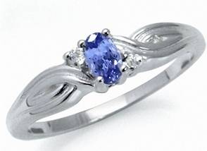 VS1-VS2 Violet 0.28ct Natural Tanzanite and Topaz Ring. Size 6 / M