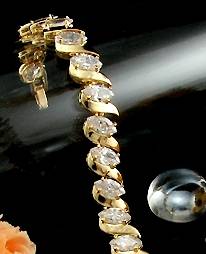Exquisite Brand New White Marquise Ladies Tennis Bracelet (9091)