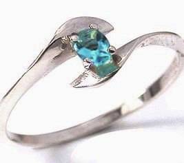 Size 6 / M - Brand New Petite Ring with 0.15ct Blue Topaz in 925 Solid Silver (6203)