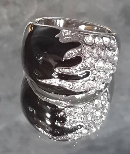 Gorgeous Dress Ring with Simulated Diamonds - Size 9