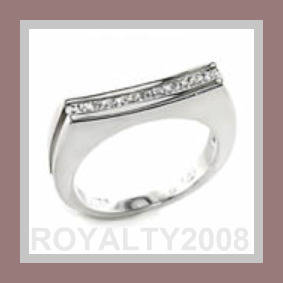 Stunning Coctail CZ Ring - SIZE 8