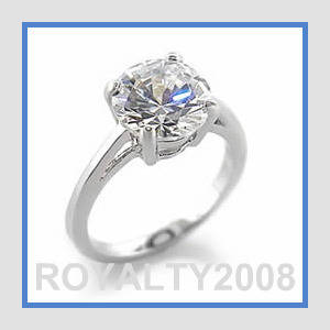Magnificent 4 ct solitaire ring - Ageless Beauty - Size 7