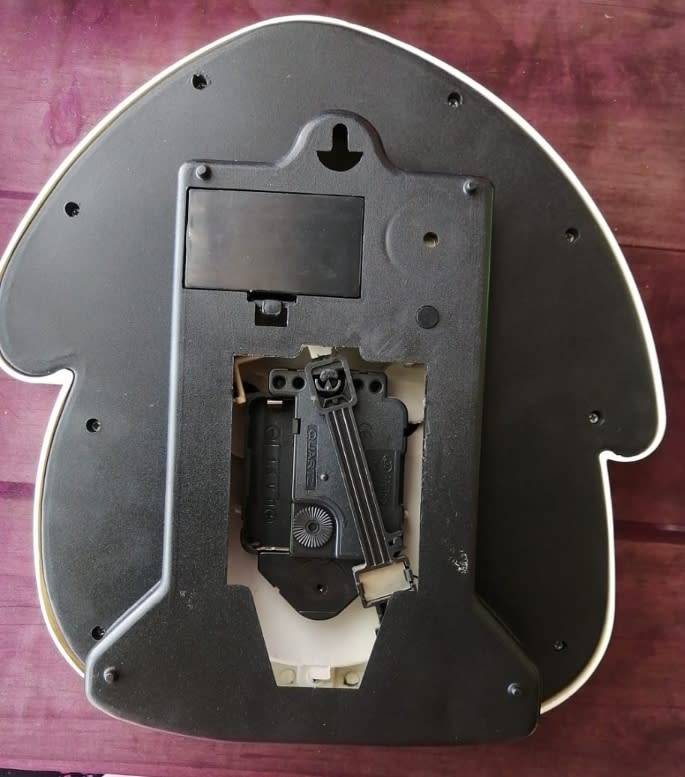 Vintage Snoopy Clock with moving Eyes