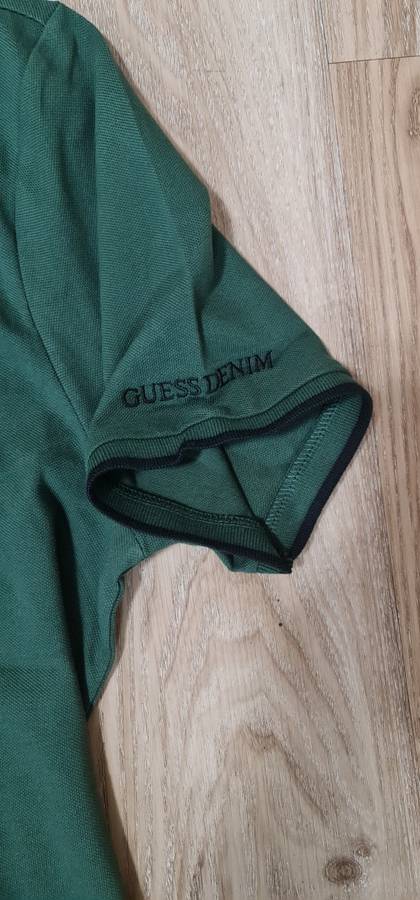 100% Original Guess Jeans - Mens Golfer Shirt Size : X-Large (Retail R699)