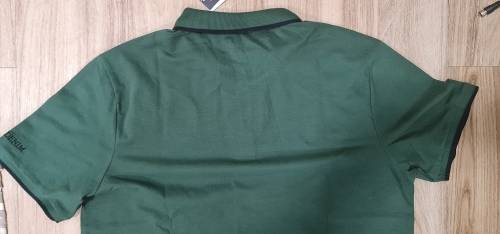 100% Original Guess Jeans - Mens Golfer Shirt Size : X-Large (Retail R699)