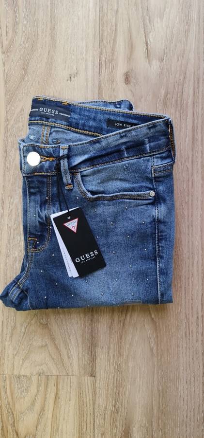 100% Original Guess Ladies Skinny Jeans - Guess Size 28 (SA Size 34) RETAIL R999 (Low Rise Skinny)