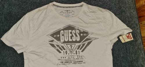 100% Original Mens Guess T-Shirt (REJECT) - X-Large (Retail R499)