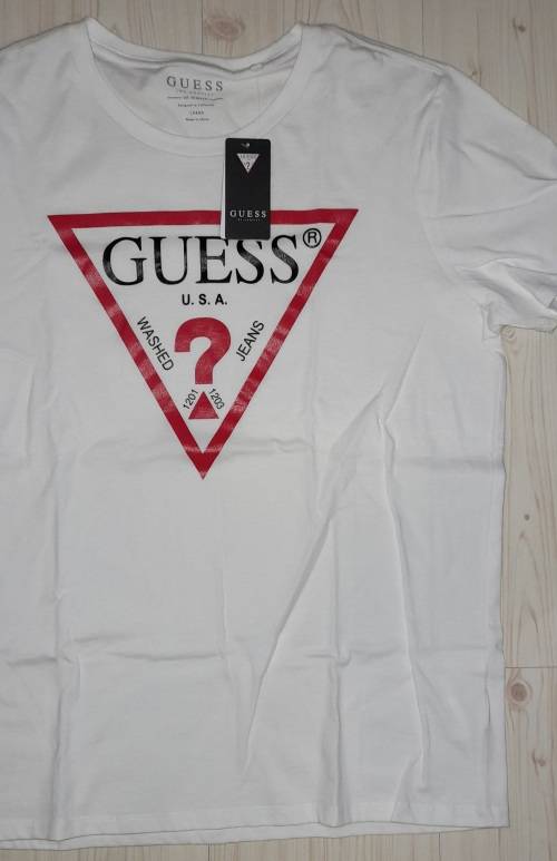 100% Original Mens Guess T-Shirt - Large (Retail R599)