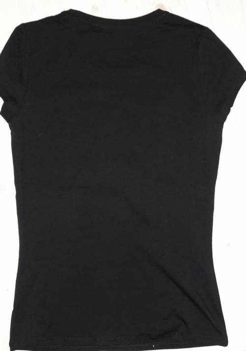 100% Original Guess Ladies T-Shirt - Size Large- RETAIL R699