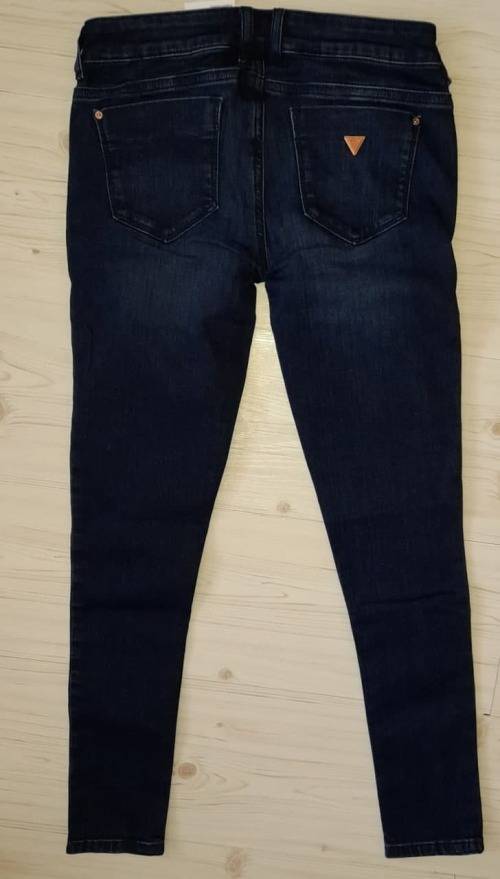 100% Original Guess Ladies Jeans - Guess Size 26 (SA Size 32) RETAIL R999 (Low Rise Skinny)